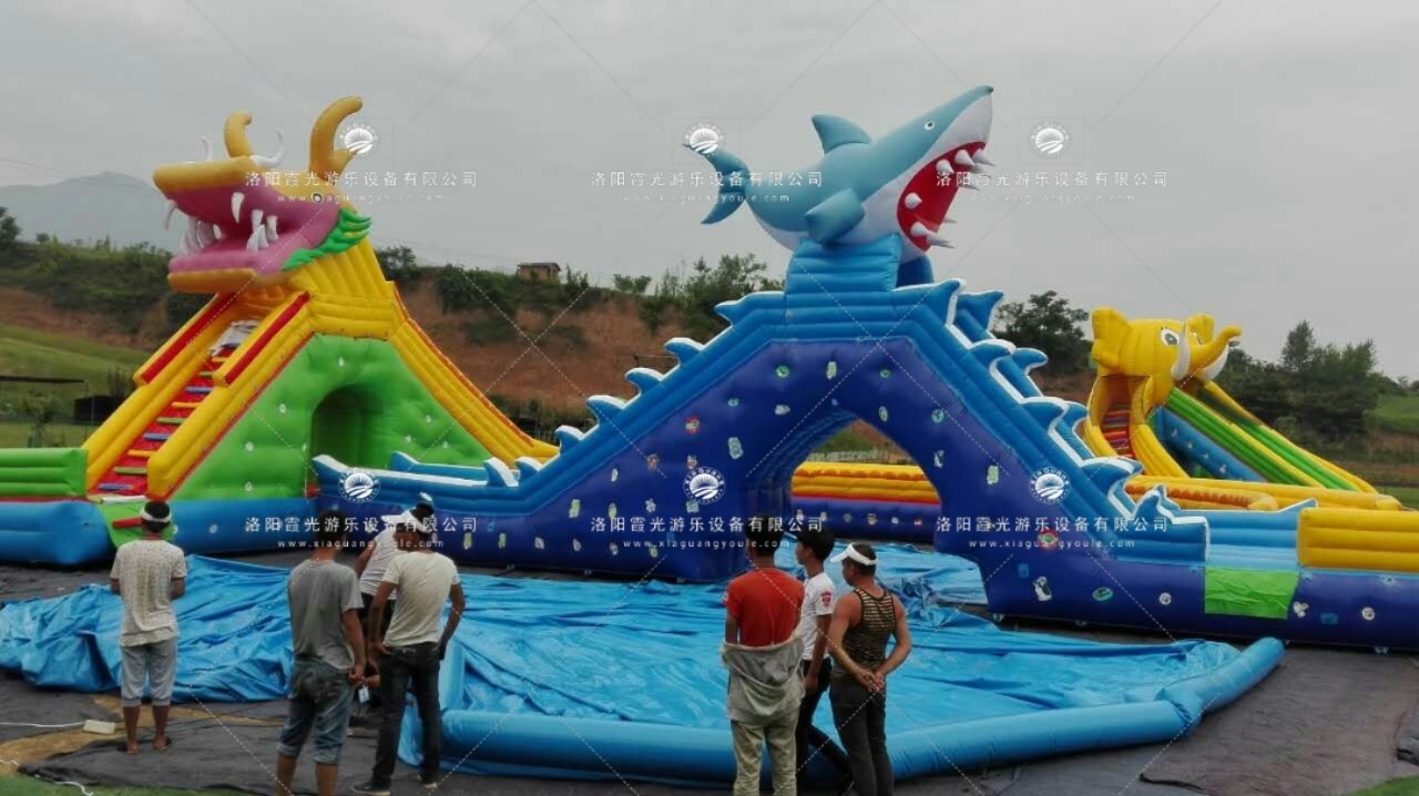 桂林龙鲨嬉水水上乐园